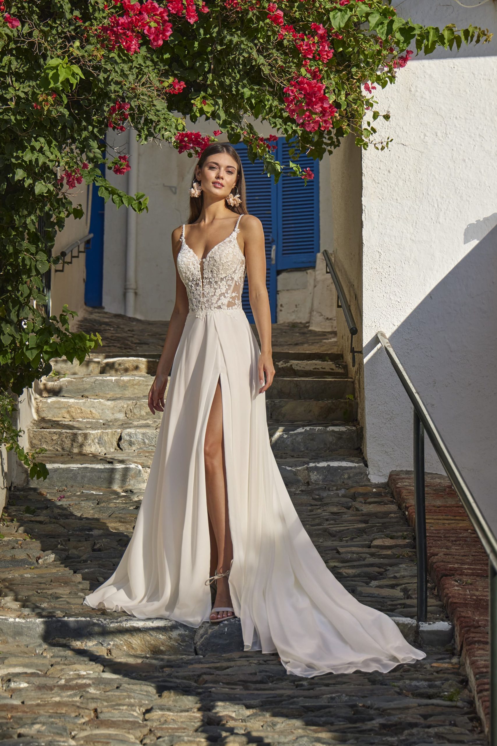 Robe de mariée 028-robe fluide — À l’infini mariage
