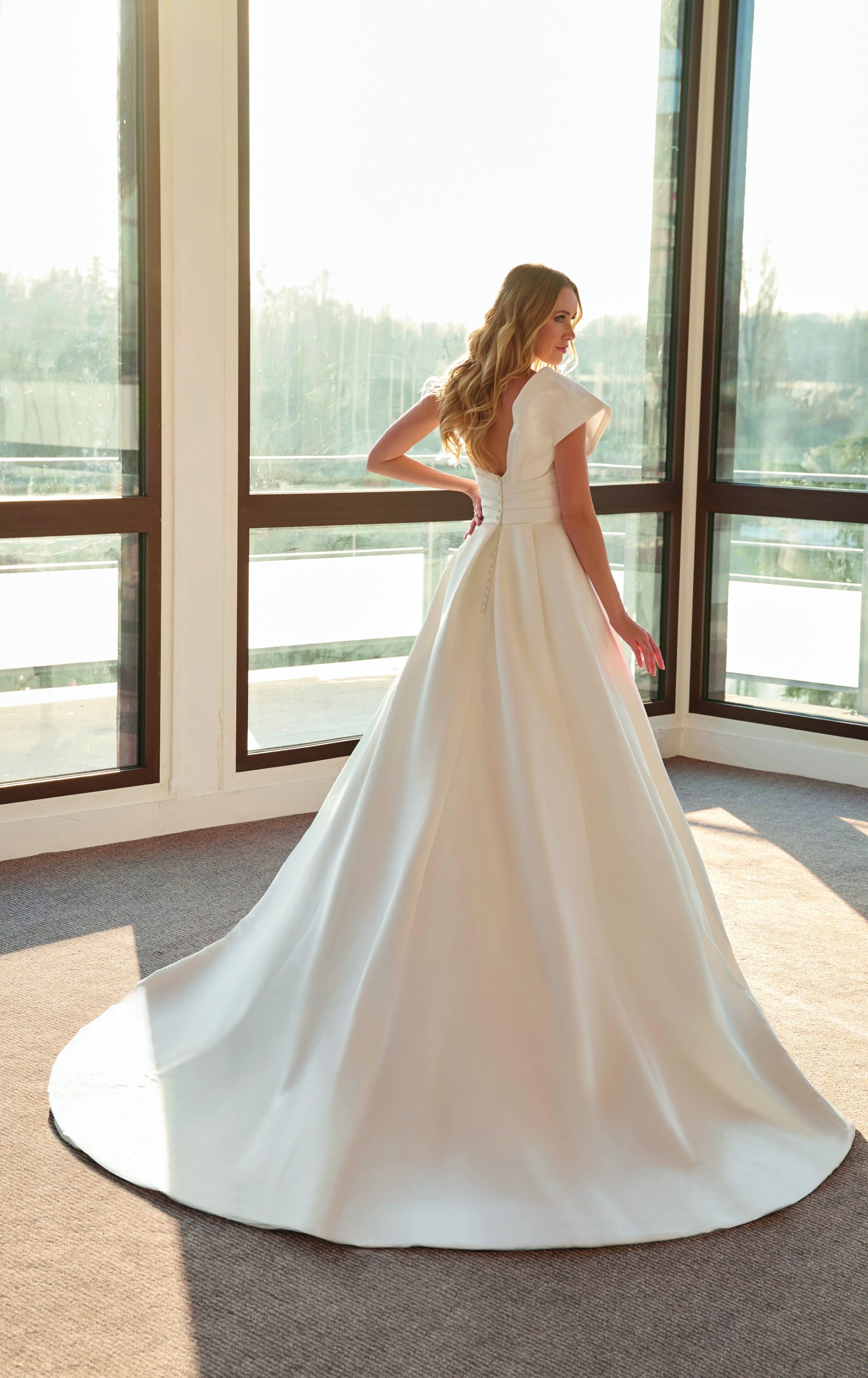 Robe de mariée Irma ivoire-robe satin — À l’infini mariage